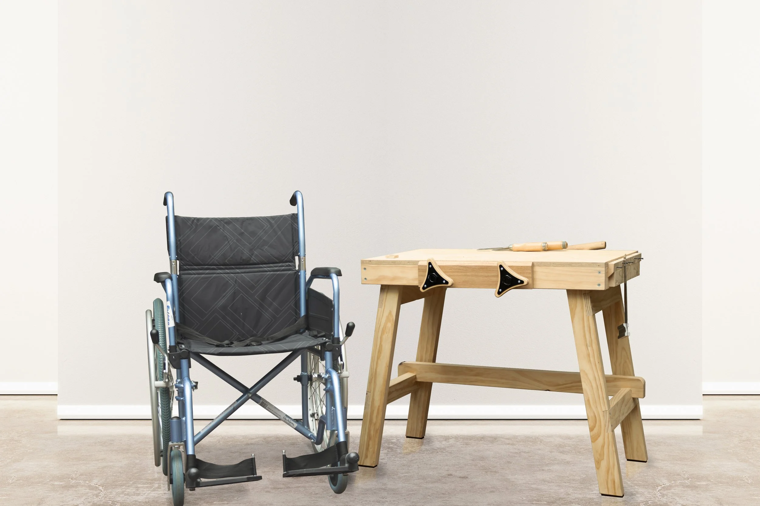 Tool Adytum - The Inclusive, Adaptable and Portable Workbench